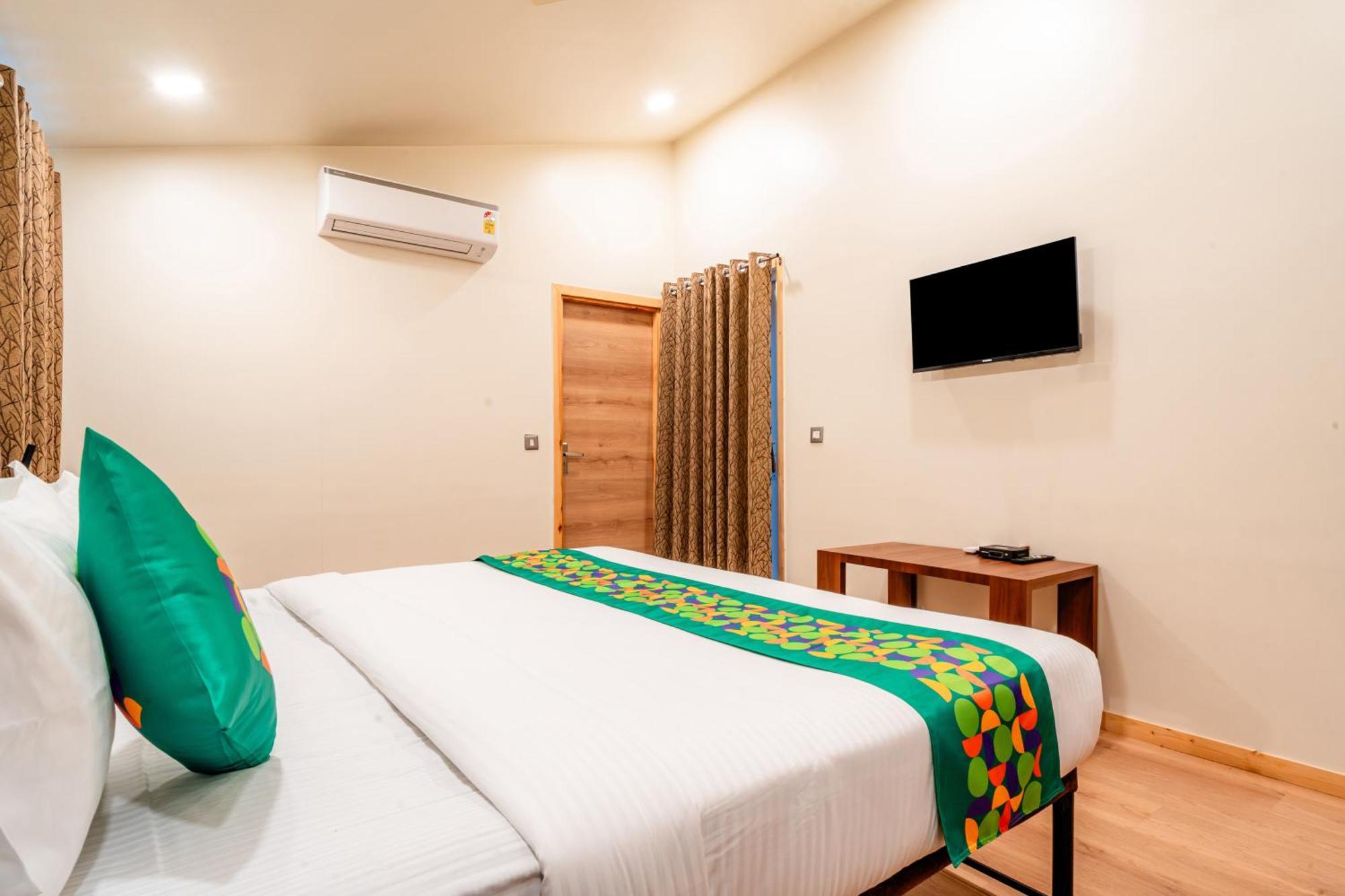 Hotel Treebo Premium Mowgli'S Den, Pench Khawāsa Exterior foto