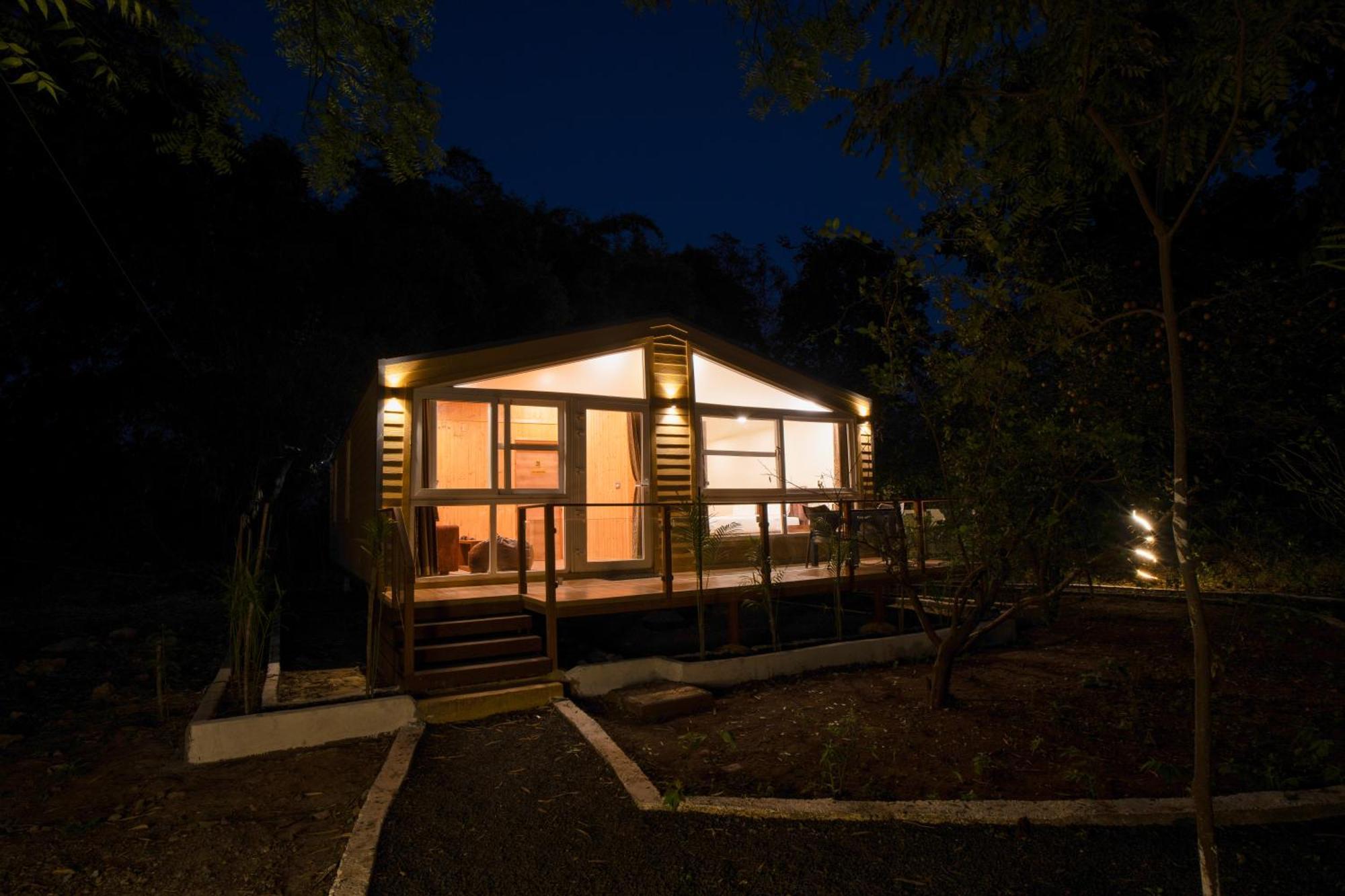 Hotel Treebo Premium Mowgli'S Den, Pench Khawāsa Exterior foto