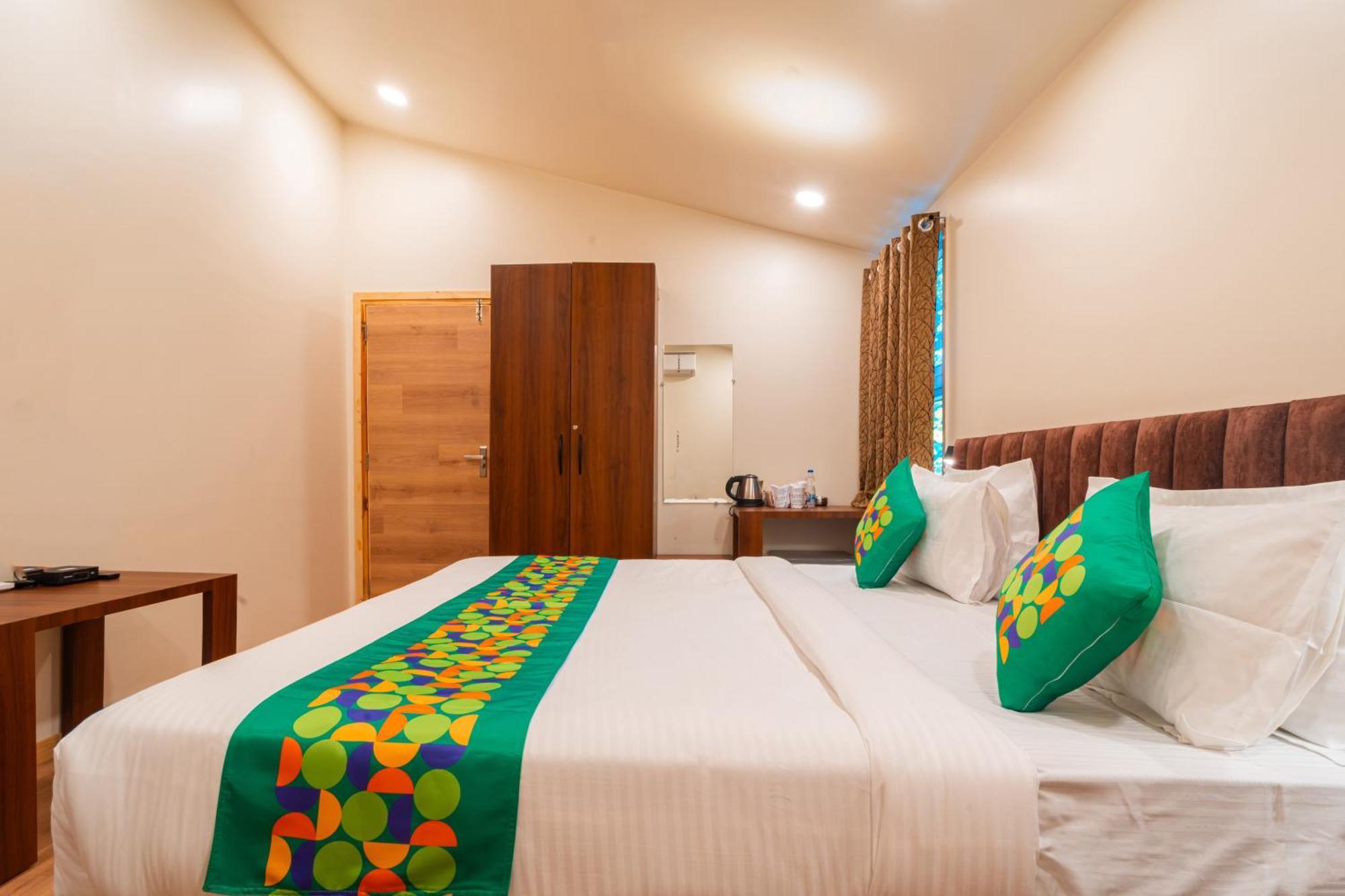 Hotel Treebo Premium Mowgli'S Den, Pench Khawāsa Exterior foto