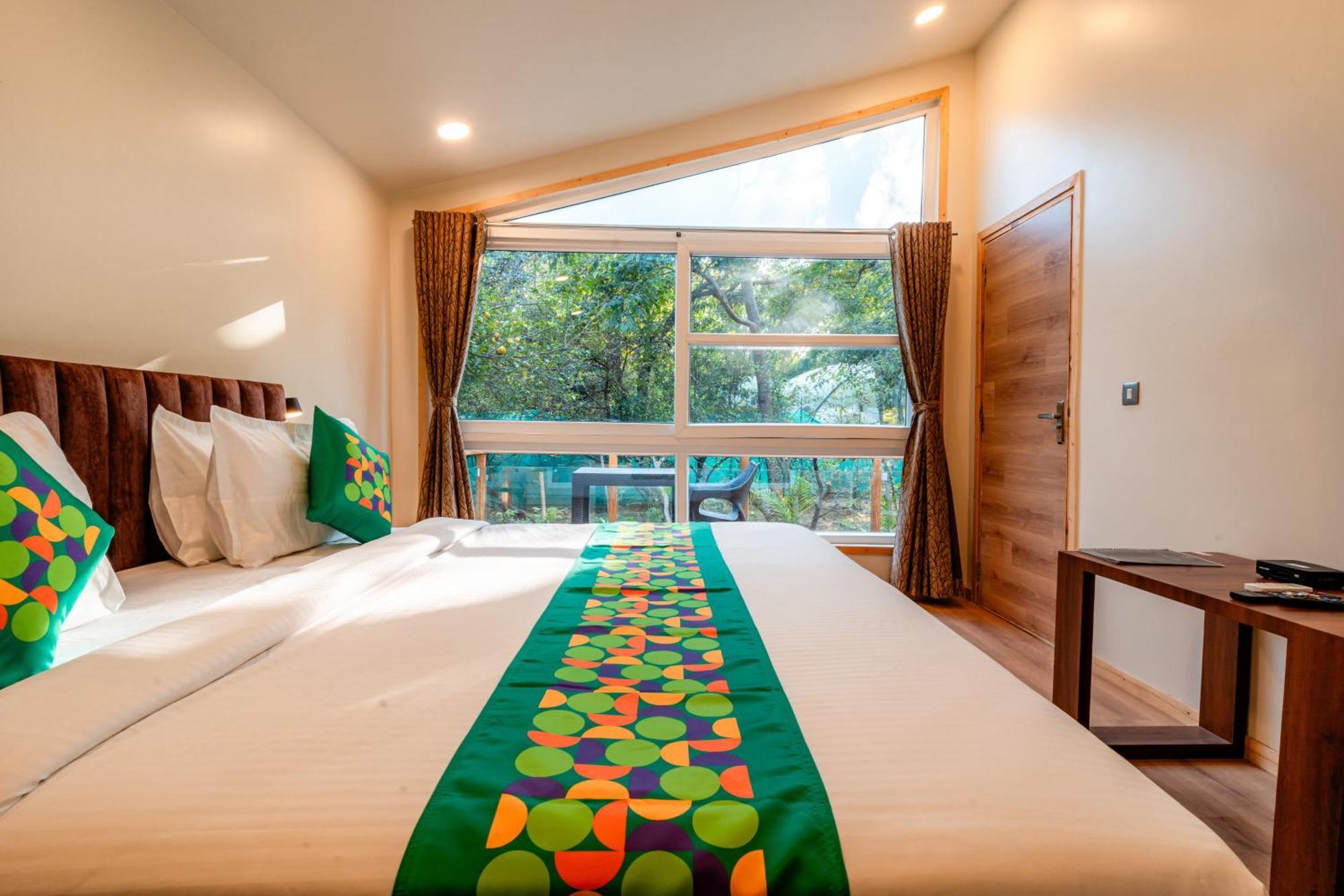Hotel Treebo Premium Mowgli'S Den, Pench Khawāsa Exterior foto