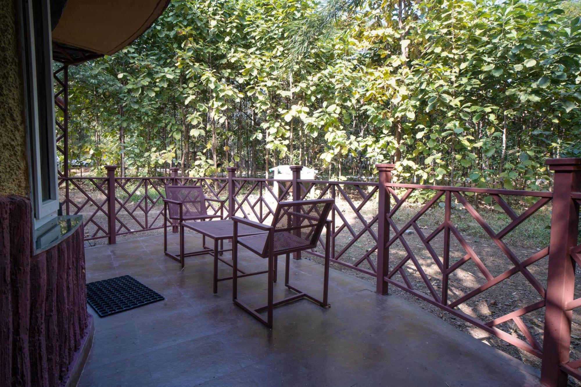 Hotel Treebo Premium Mowgli'S Den, Pench Khawāsa Exterior foto