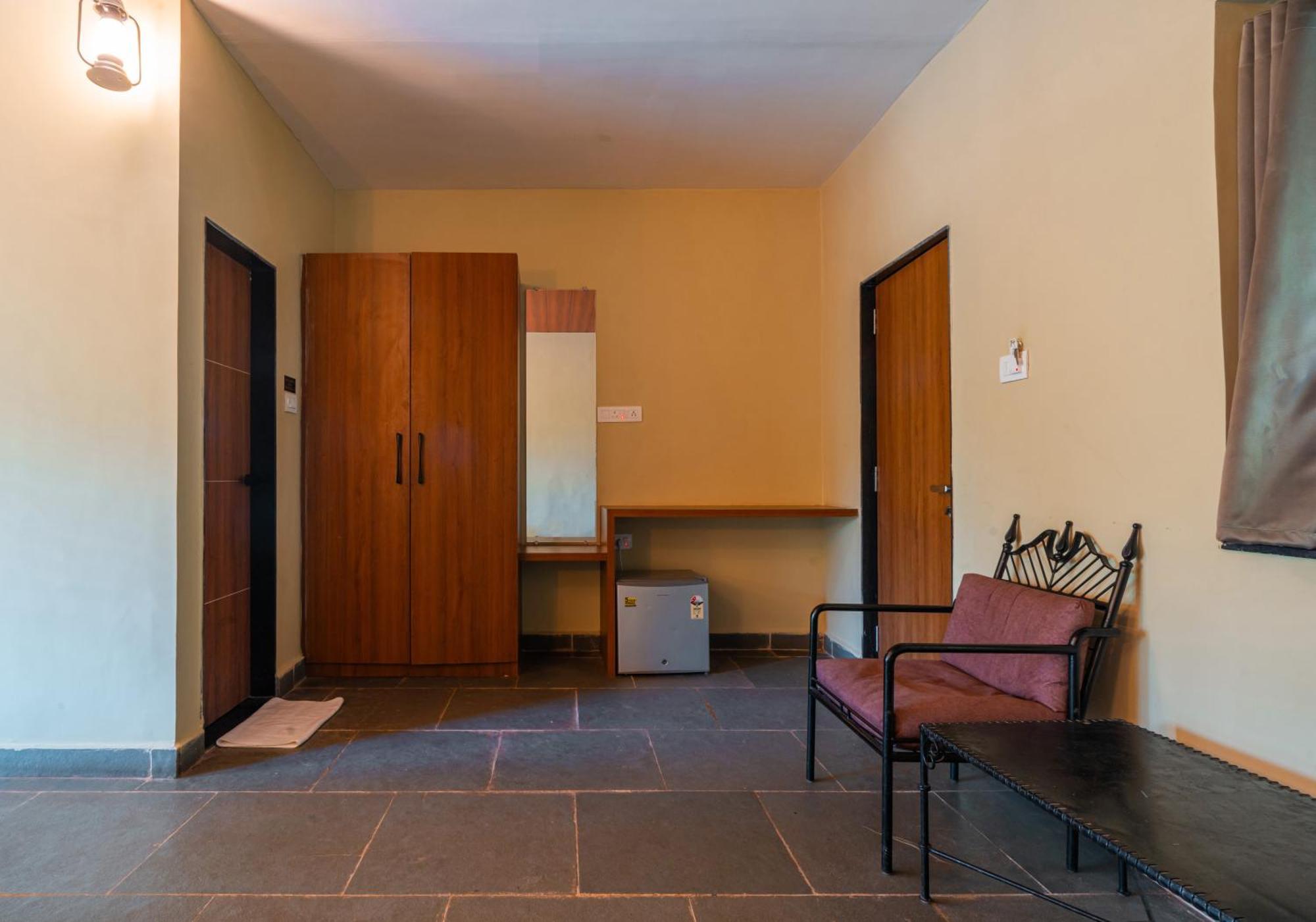 Hotel Treebo Premium Mowgli'S Den, Pench Khawāsa Exterior foto
