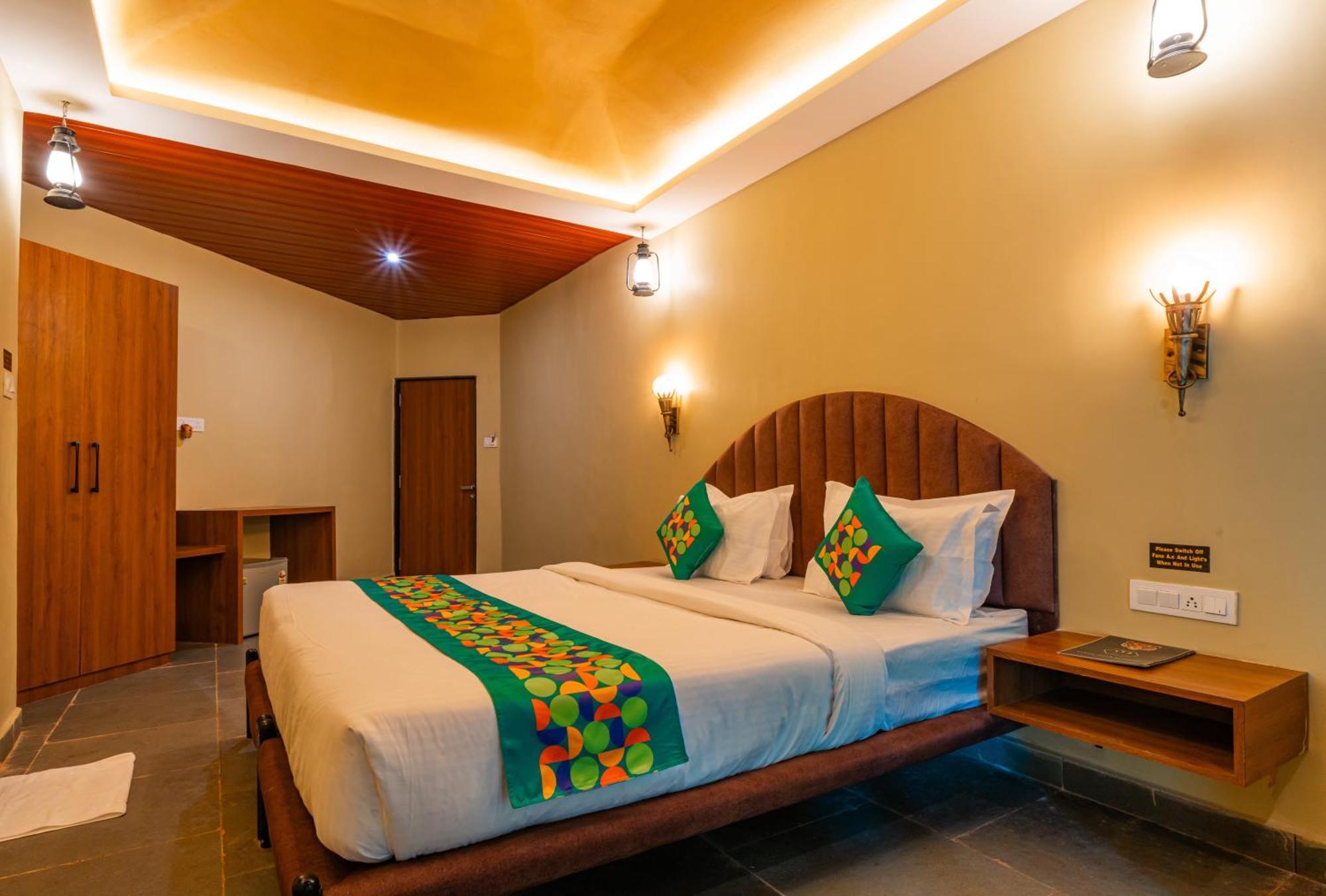 Hotel Treebo Premium Mowgli'S Den, Pench Khawāsa Exterior foto